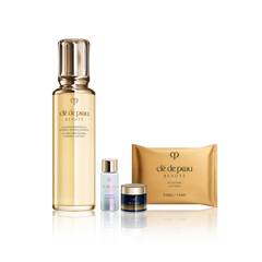 Clé de Peau Beauté Hydrate & Strengthen Collection ($181 Value)