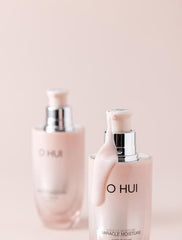 OHUI Miracle Moisture Pink Barrier Essence