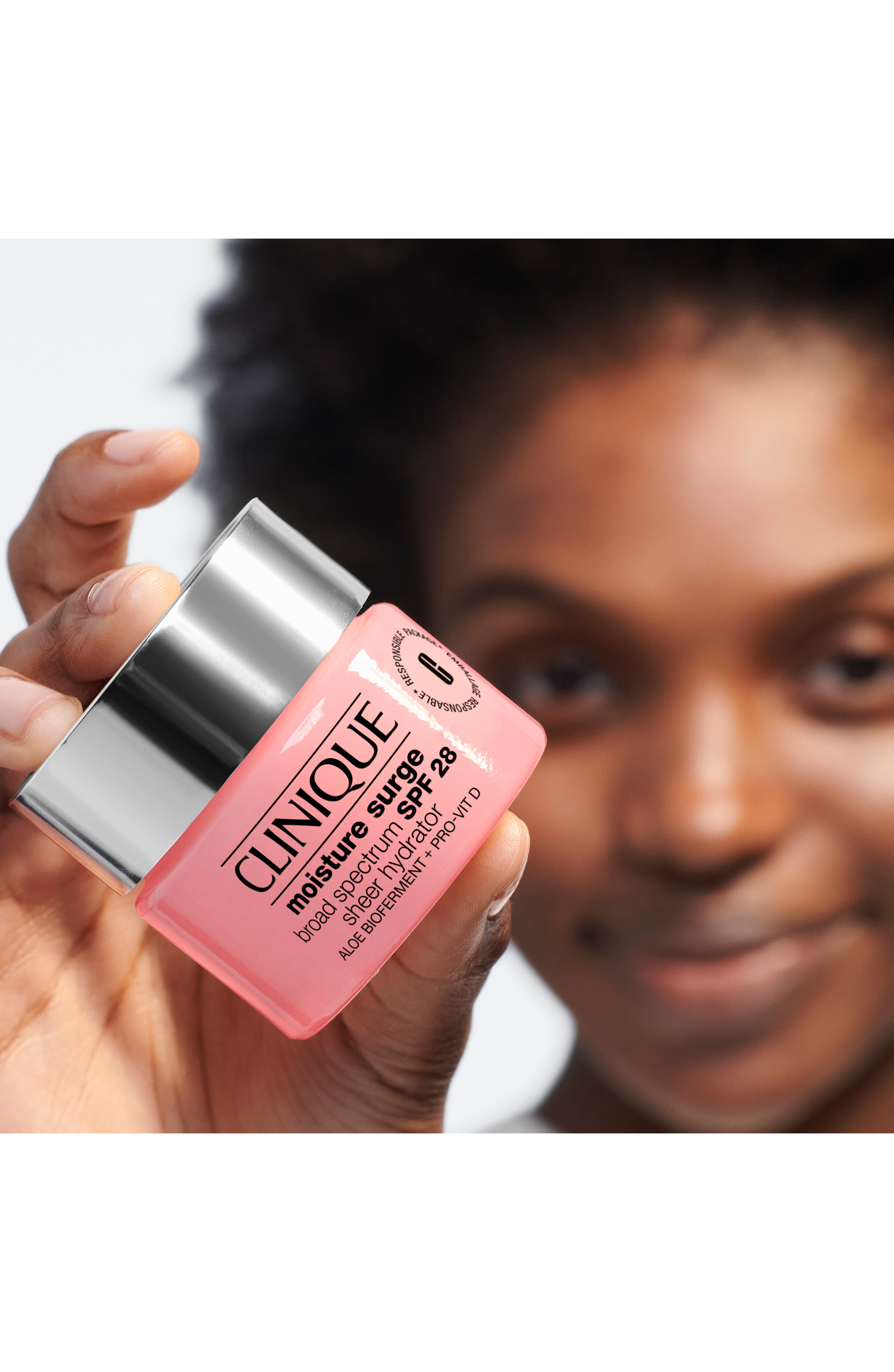 Clinique Moisture Surge Broad Spectrum SPF 28 Sheer Hydrator