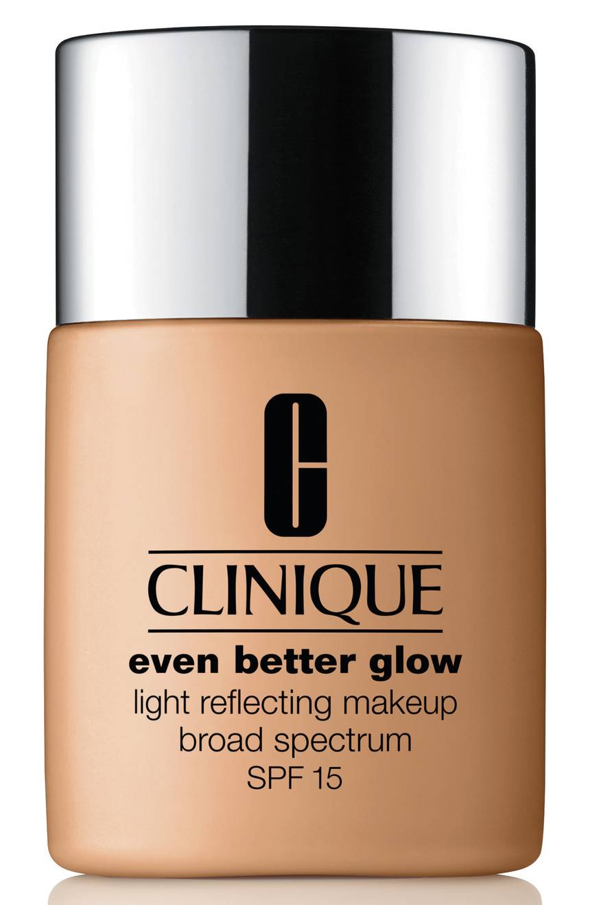 Clinique Even Better Glow Light Reflecting Makeup Broad Spectrum SPF 15